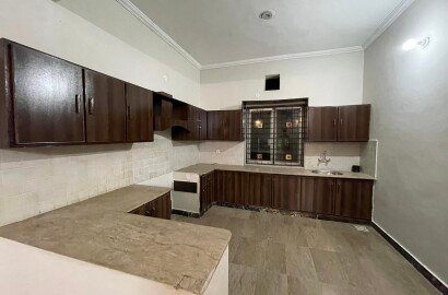 10 Marla renovated house for Sale In the hot location of Bahria town Lahore