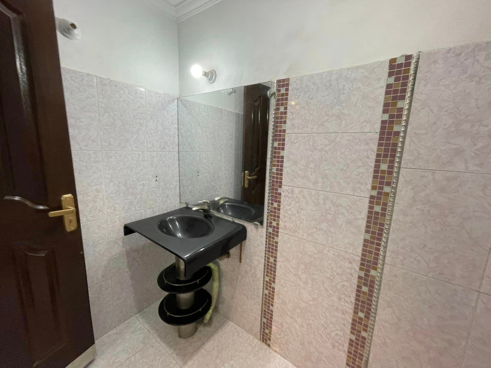 10 Marla renovated house for Sale In the hot location of Bahria town Lahore