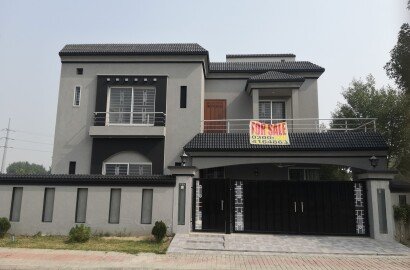 10 Marla Brand New Corner House For Sale in Bahria Orchard Phase 1 Lahore. Ideal location near Cinema, School and Commer