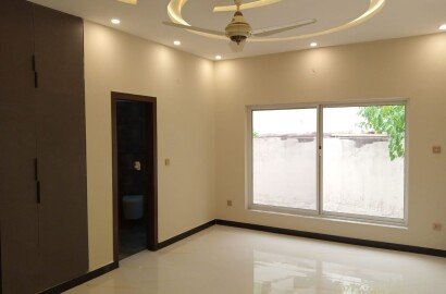 24.5 Marla with 90 feet front double unit House For sale in Phase 5 bahria town Islamabad