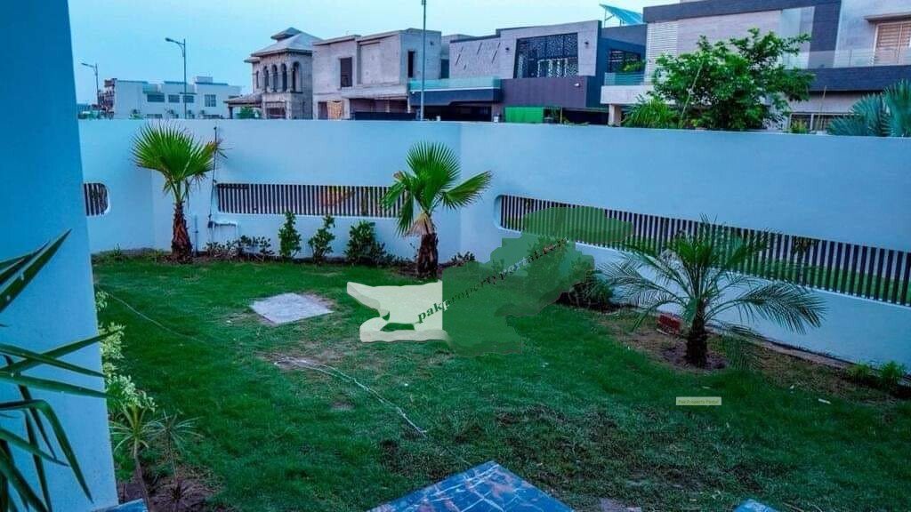 one Kanal house for sale in DHA lahore Phase 6
