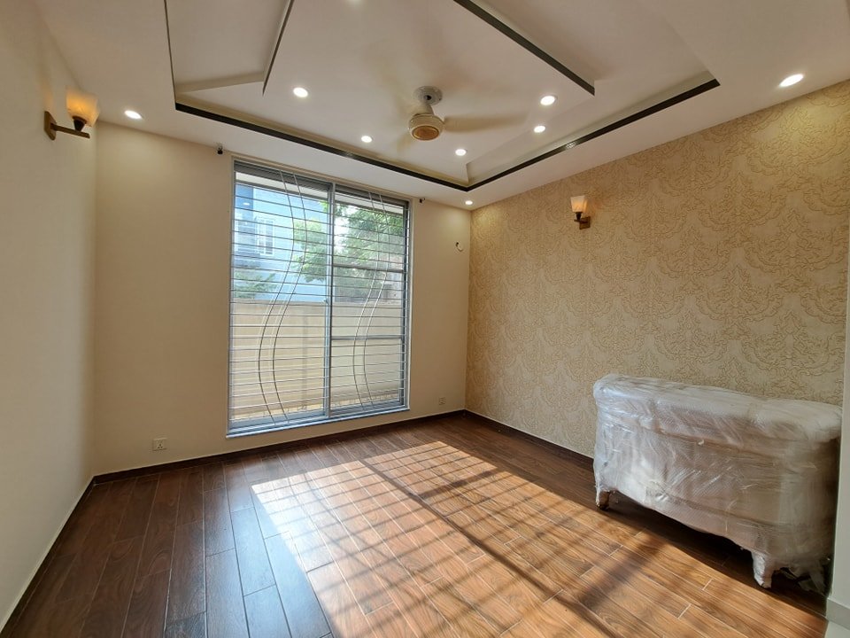 5 Marla Slightly Used House For Sale in State Life Society Lahore