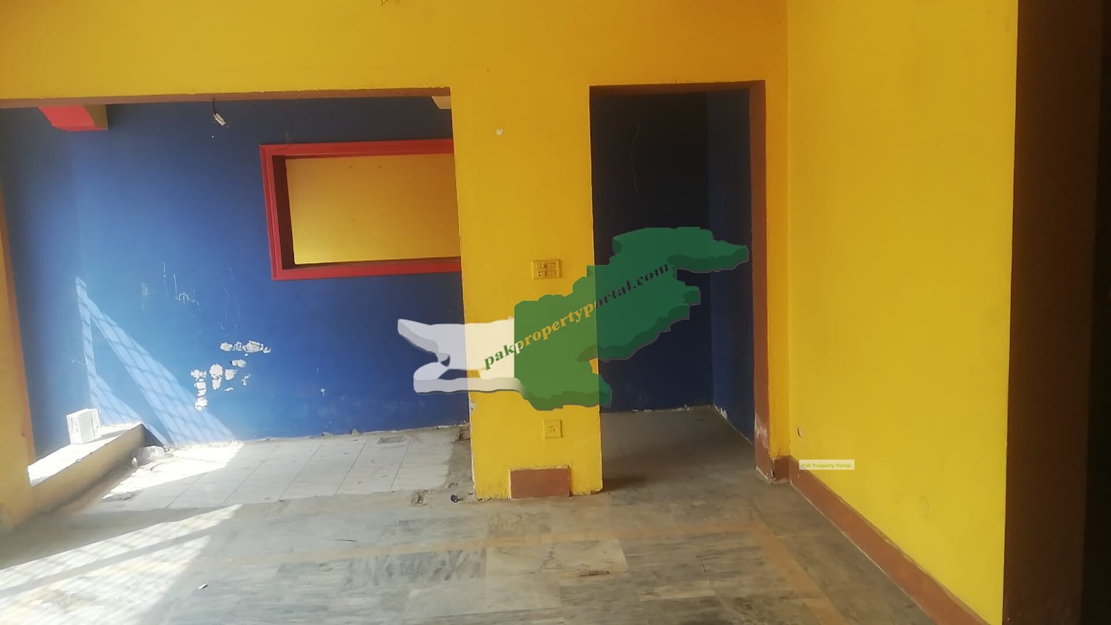 Commercial Buildings for Rent in Main Ghazi Chowk Road Lahore