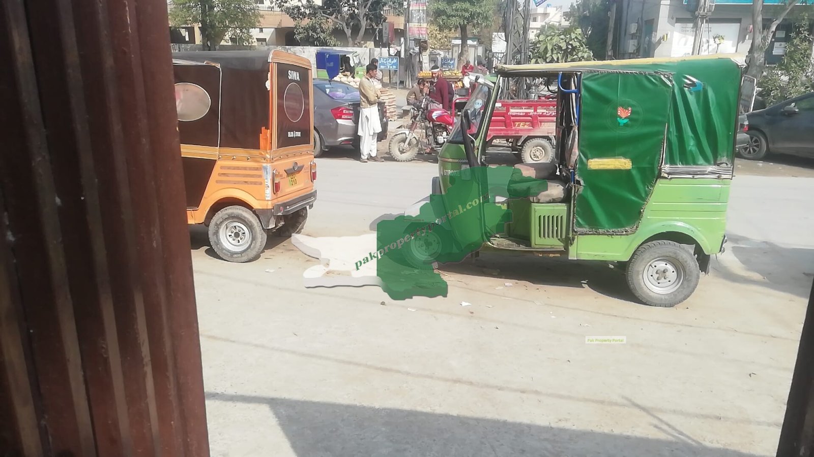 Commercial Buildings for Rent in Main Ghazi Chowk Road Lahore