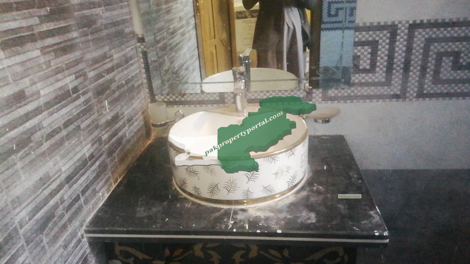 10 Marla very beautiful house for sale in Punjab Housing Society Phase 2