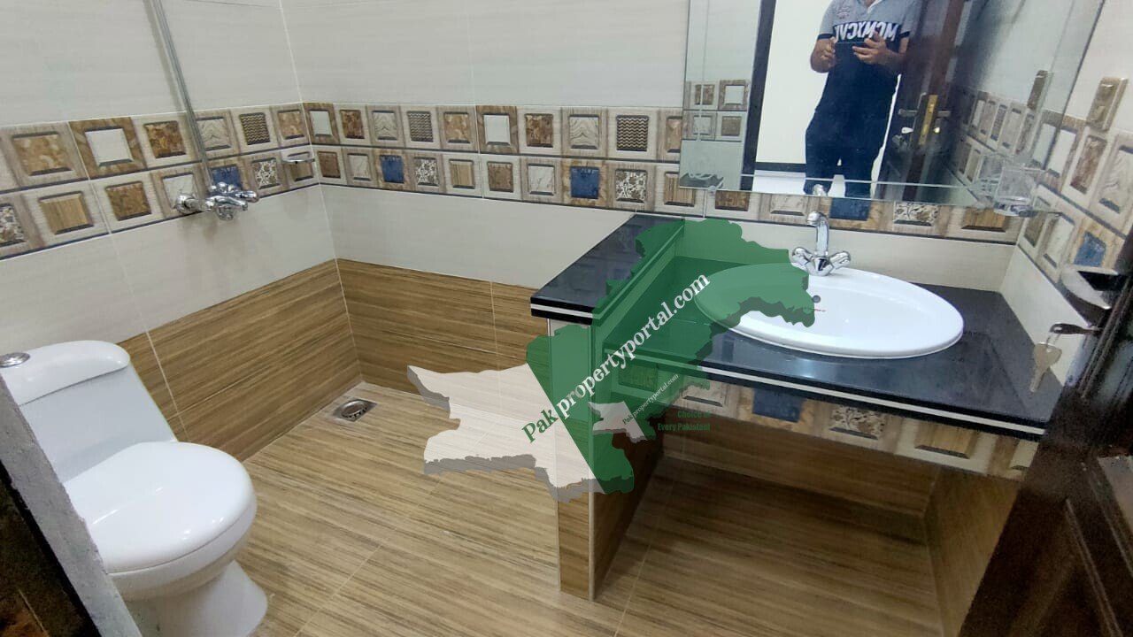 10 Marla brand new house for rent in Valencia Town Lahore