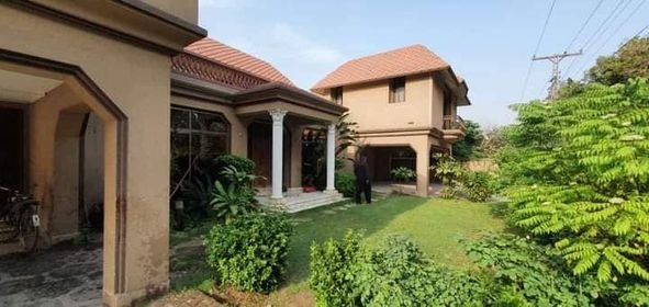 3 Kanal building available For Rent in Canal view Society canal road Lahore