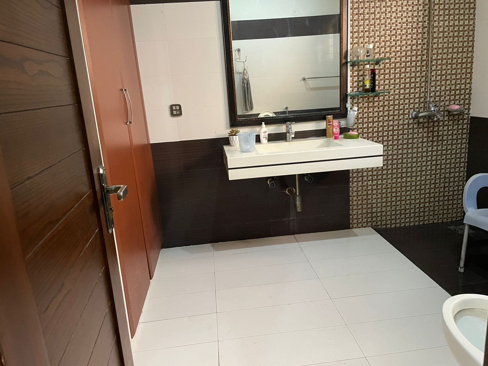 1KANAL HOUSE FOR RENT IN PCSIR Phase 2 LAHORE
