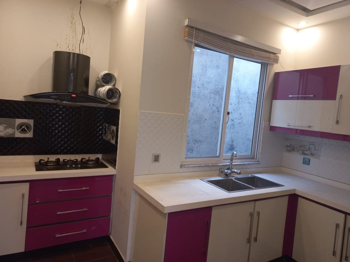 16 Marla House For Rent Tariq Garden Lahore