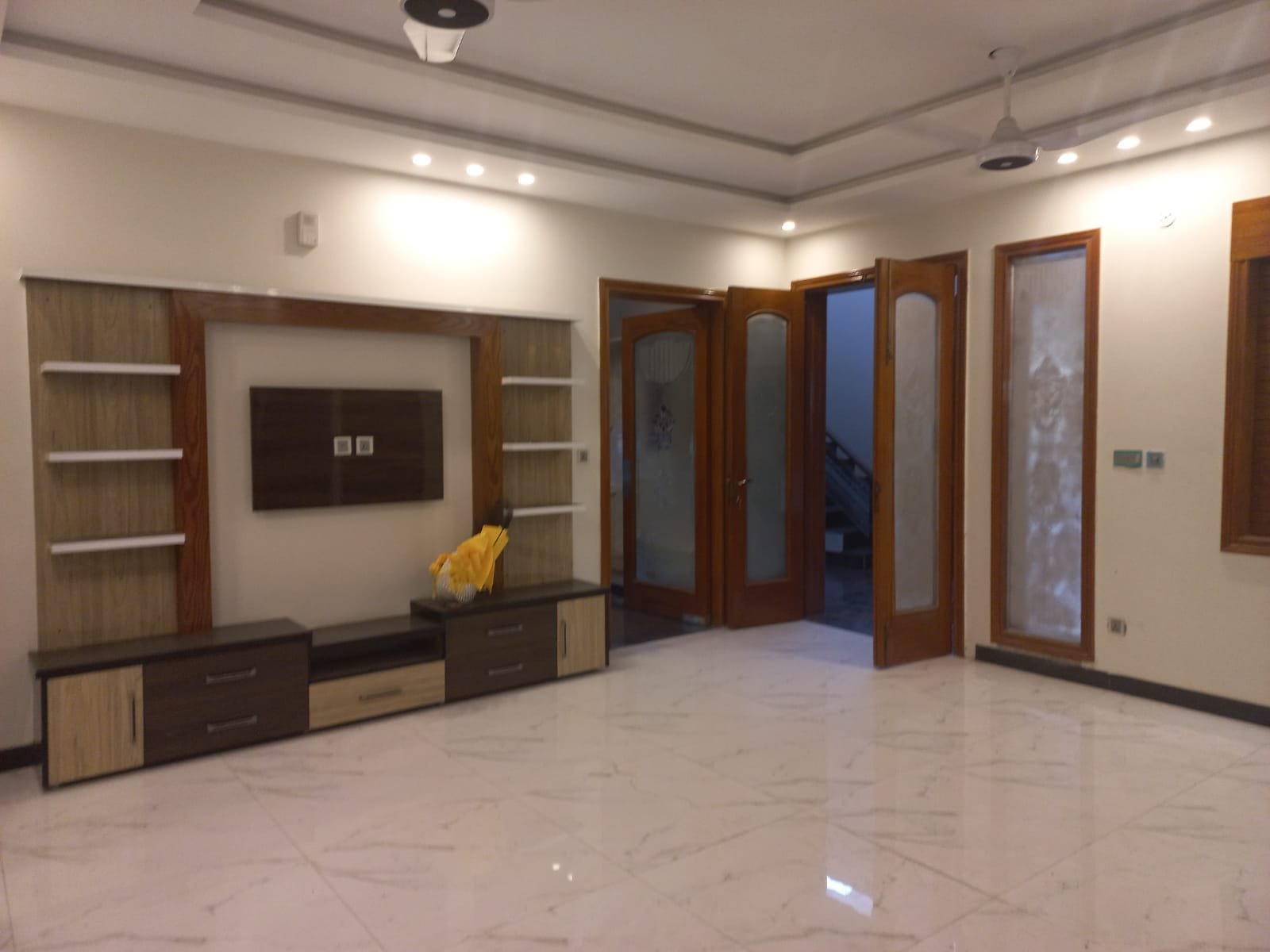 16 Marla House For Rent Tariq Garden Lahore