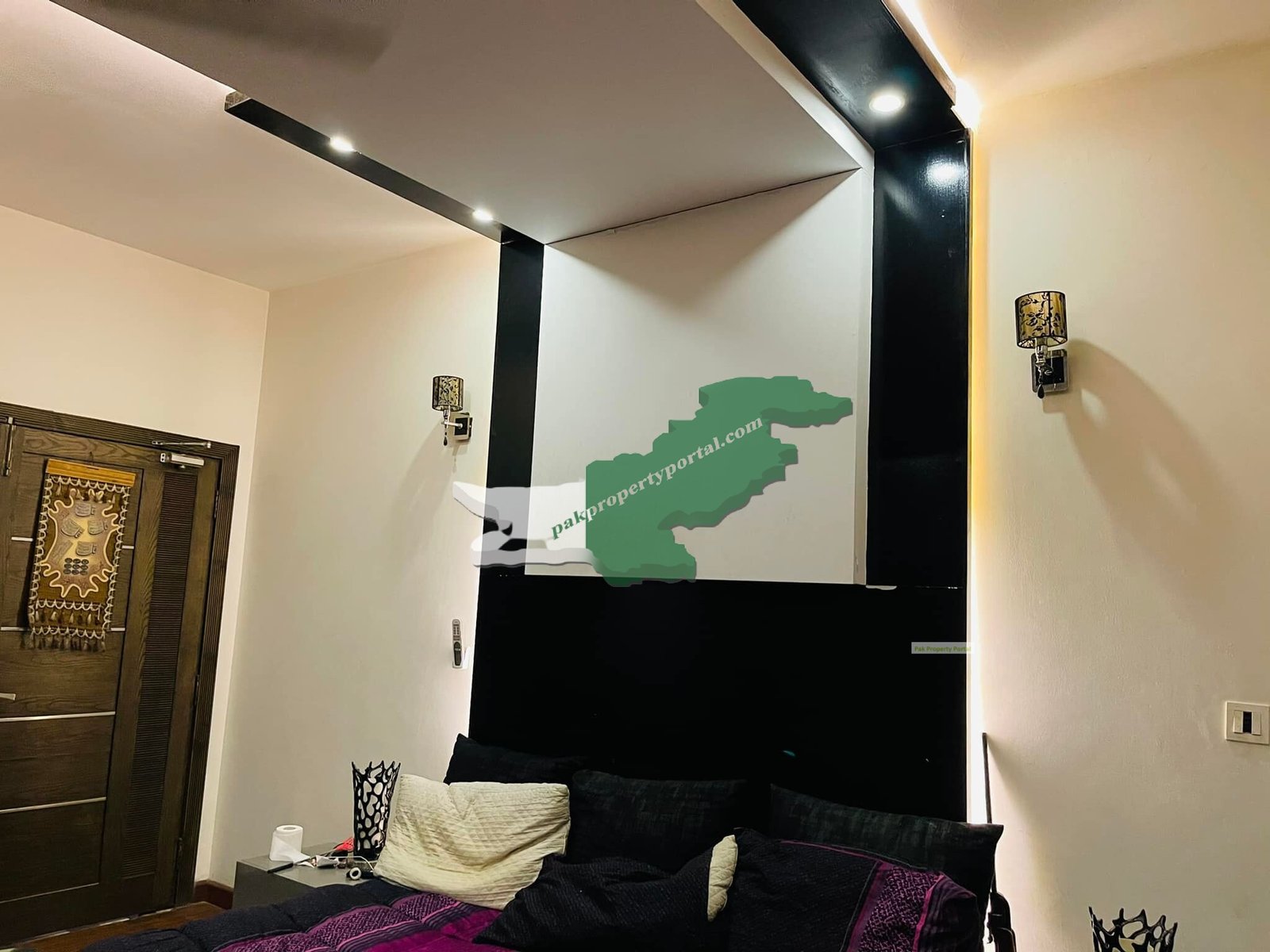 MOST BEAUTIFUL 1 KANAL HOUSE FOR SALE  PH 2 T BLOCK NEAR LALKIK JAAN CHOCK Lahore