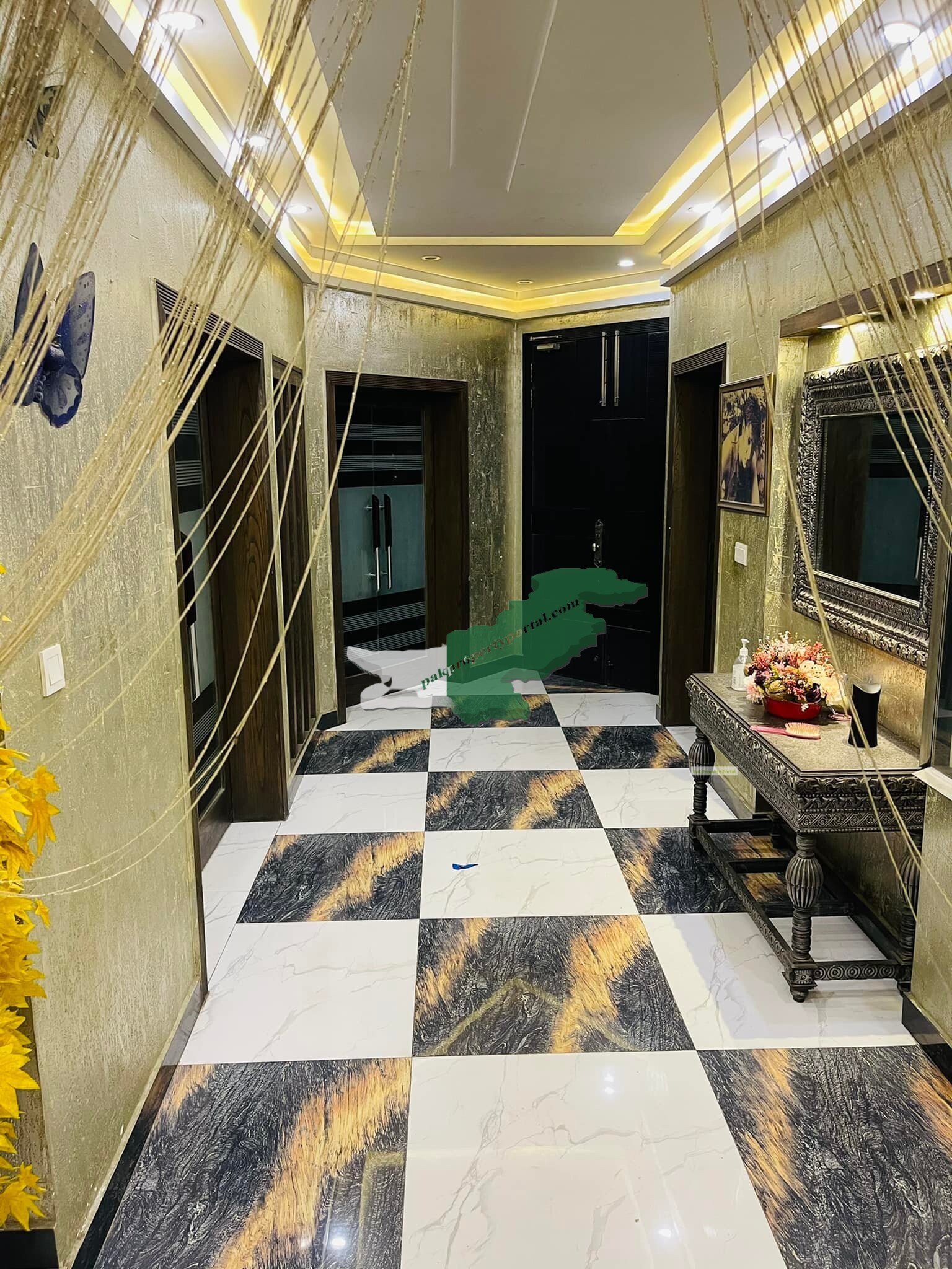 MOST BEAUTIFUL 1 KANAL HOUSE FOR SALE  PH 2 T BLOCK NEAR LALKIK JAAN CHOCK Lahore