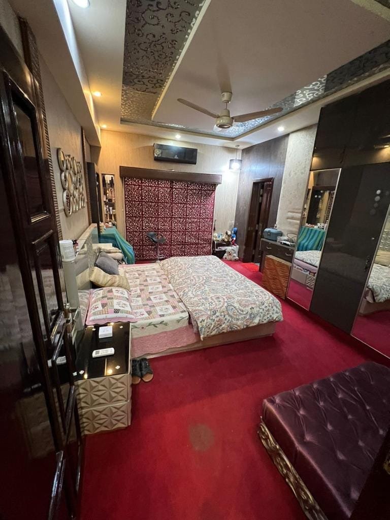 1 Kanal Modern design slightly use the house for sale in C Block Phase 6  DHA LAHORE