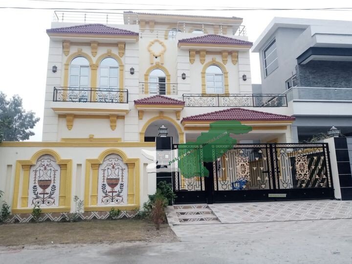 10 Marla house for sale in Central Park society Lahore