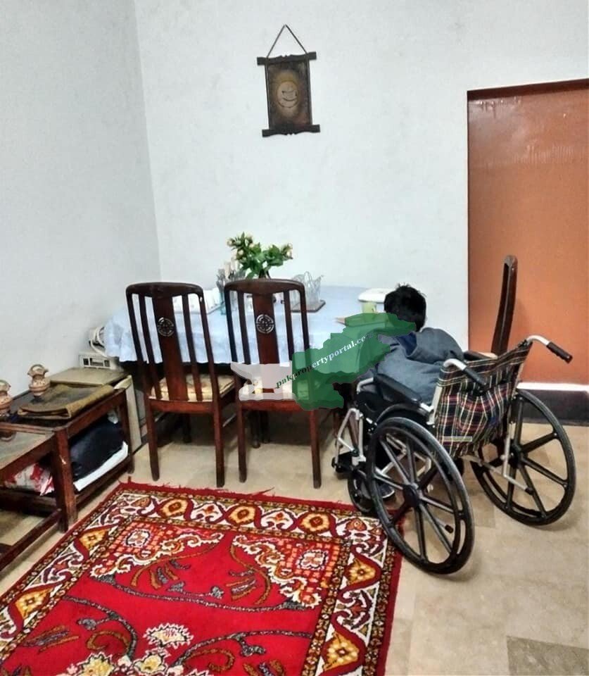 5 MArLa HausE for sale in Newo Eqbal Park s.t Nbr 2 waltan Rod Lahore