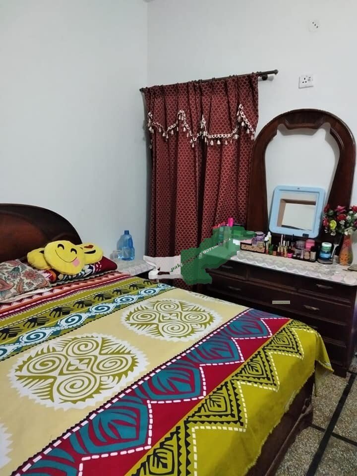 5 MArLa HausE for sale in Newo Eqbal Park s.t Nbr 2 waltan Rod Lahore