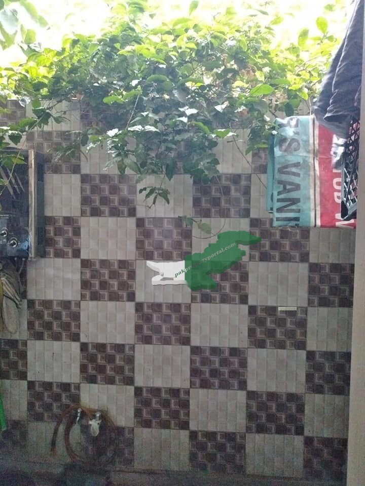 5 MArLa HausE for sale in Newo Eqbal Park s.t Nbr 2 waltan Rod Lahore