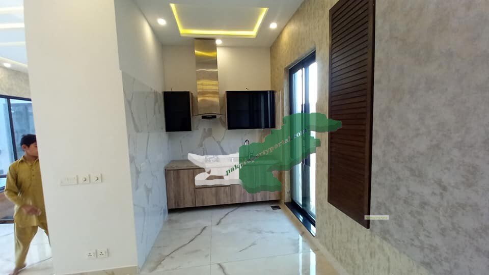 house for sale in DHA PHASE 6 Lahore