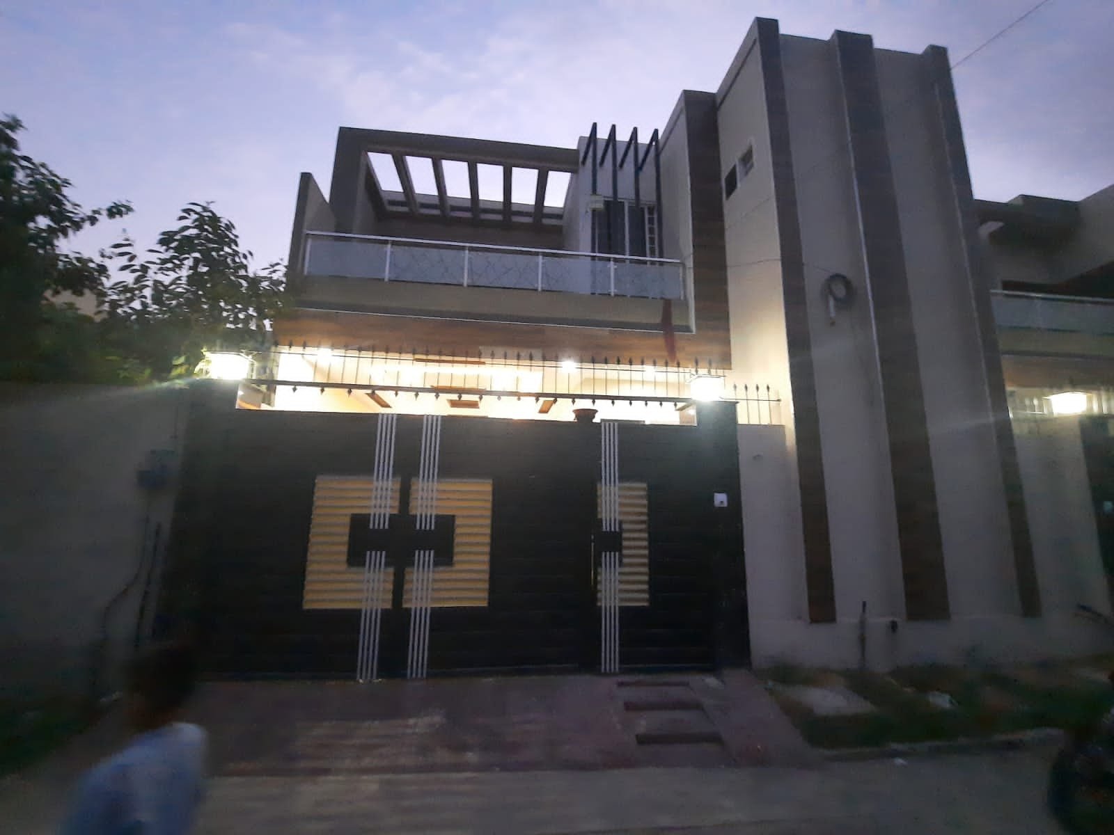 5 Marla double-story house for sale in Wapda town wall Lahore