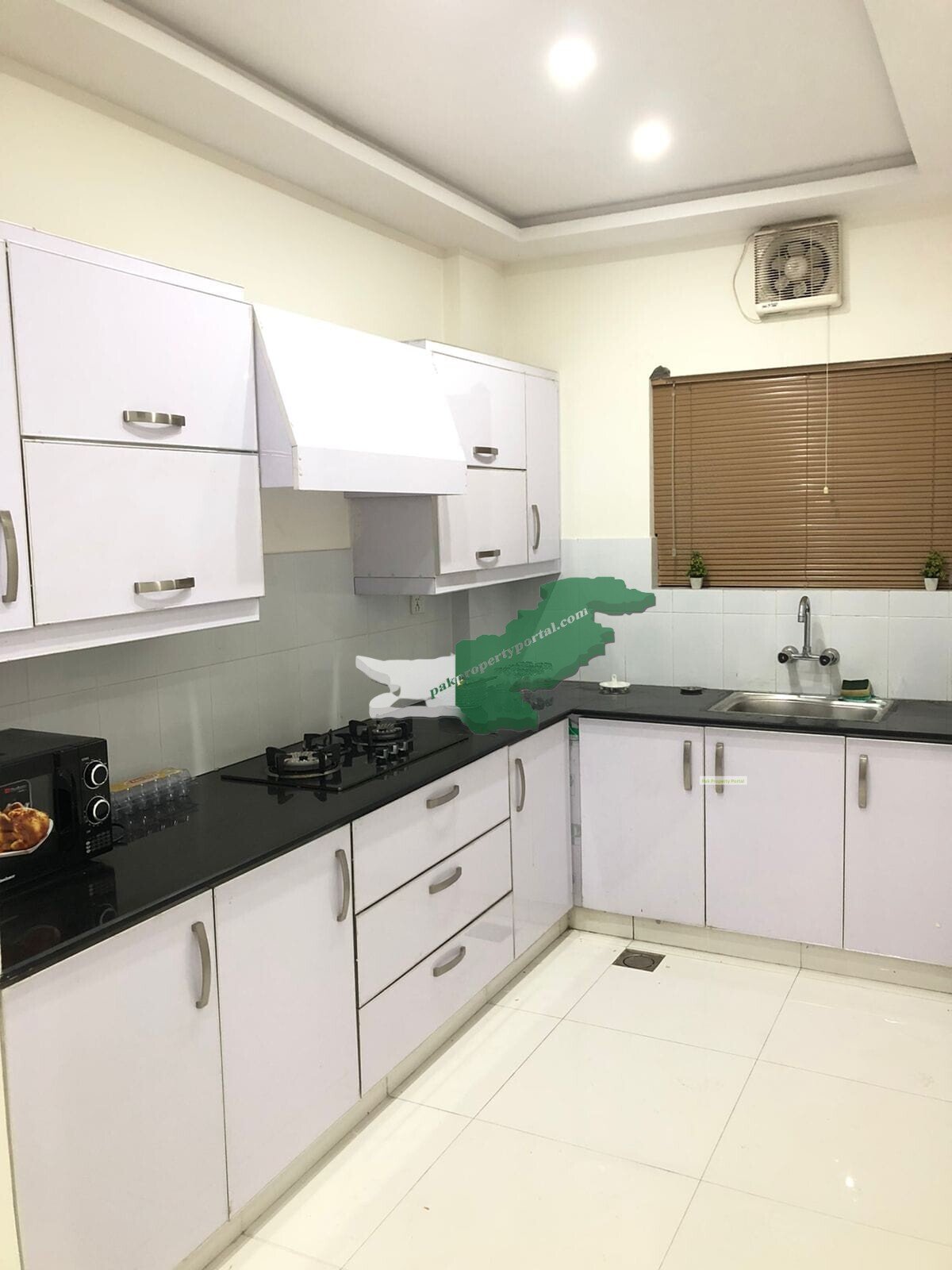 1 Bed New Apartments For Rent in Bahria Town Lahore