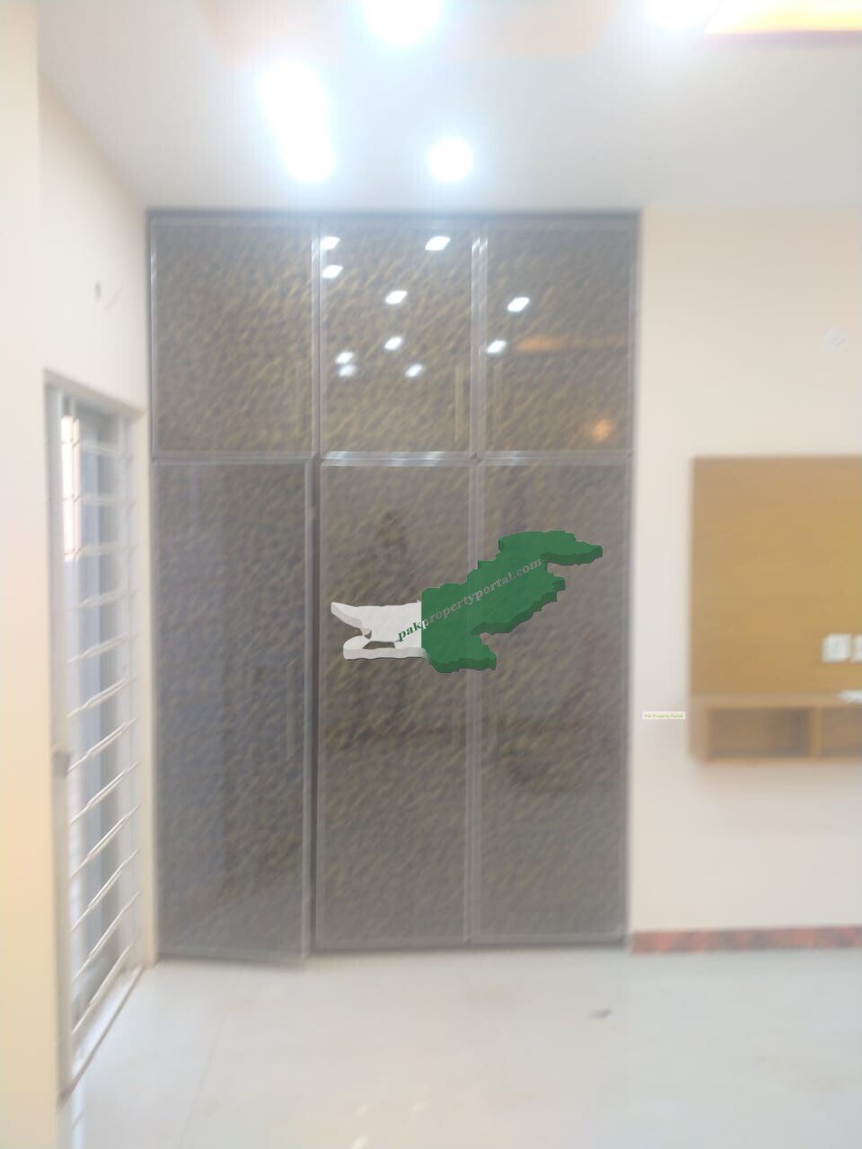 10 Marla Brand New lower portion available for Rent in Ov A block Bahria town lahore