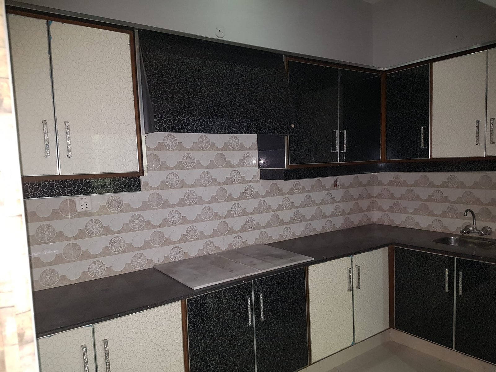 5 Marla upper portion available for Rent in Bahria town Lahore
