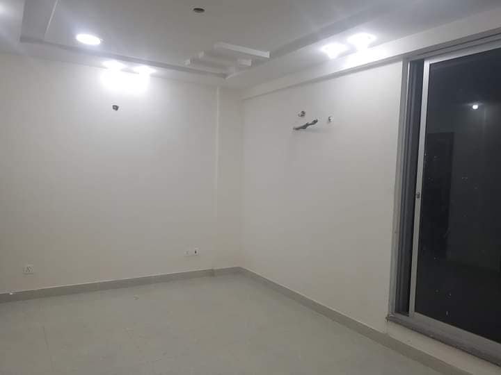 2 Bed Room apartment available for Rent  Bahria town Lahore