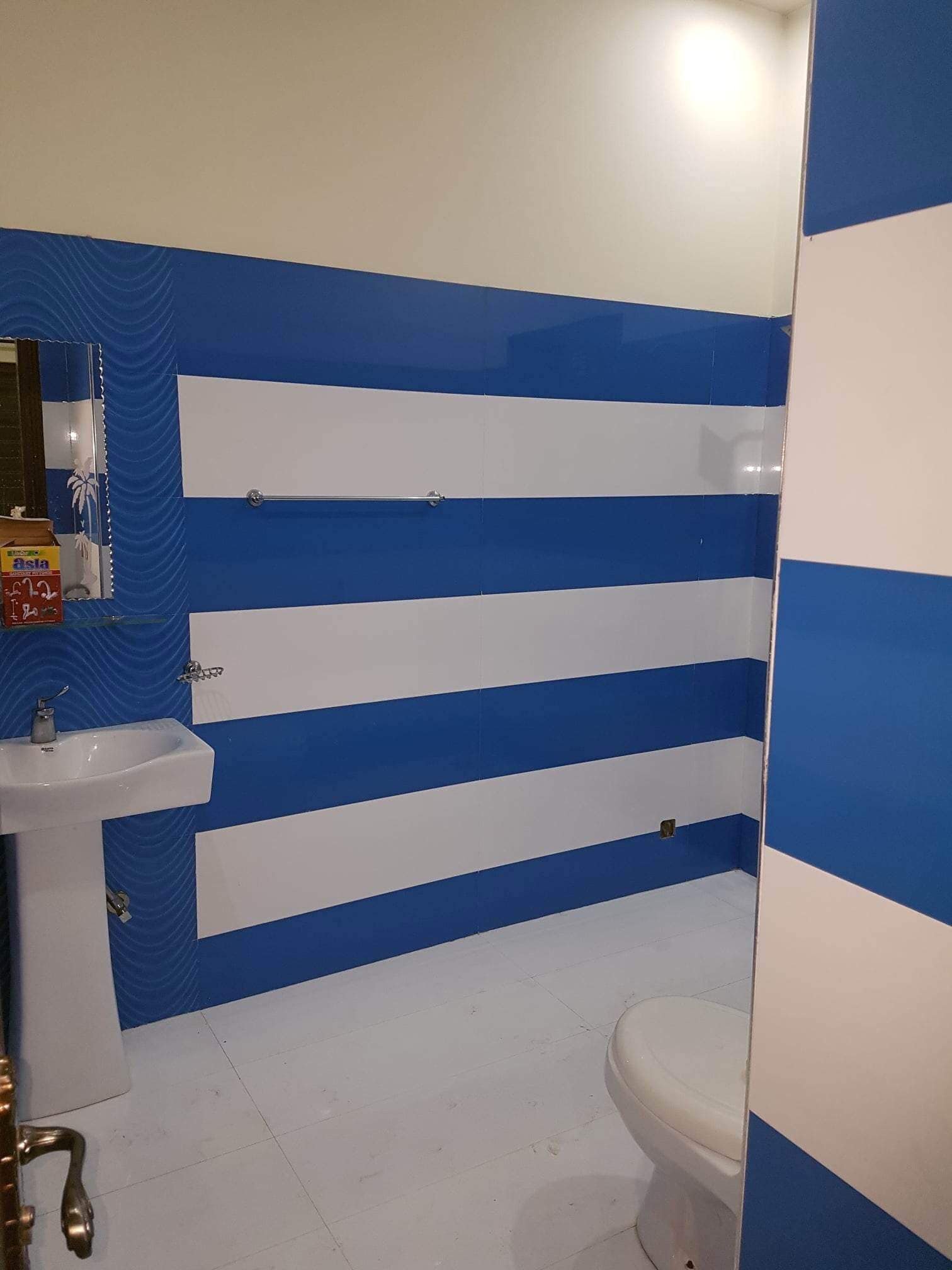 10 Marla portion for Rent Bahria town Lahore
