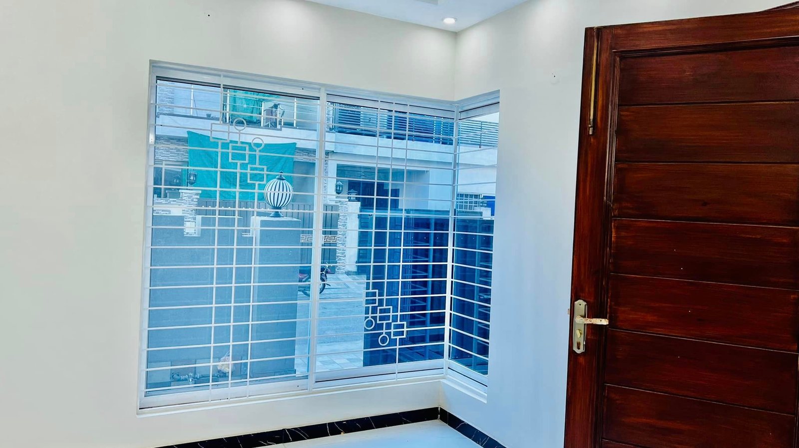 5 Marla brand new house for sale in Tulip Block Park View City Lahore