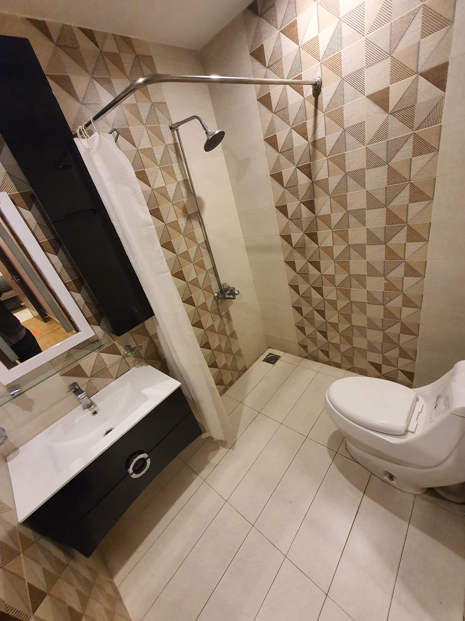 1/2 Bed Furnished Apartment Available For Rent Sector E Bahria Town Lahore