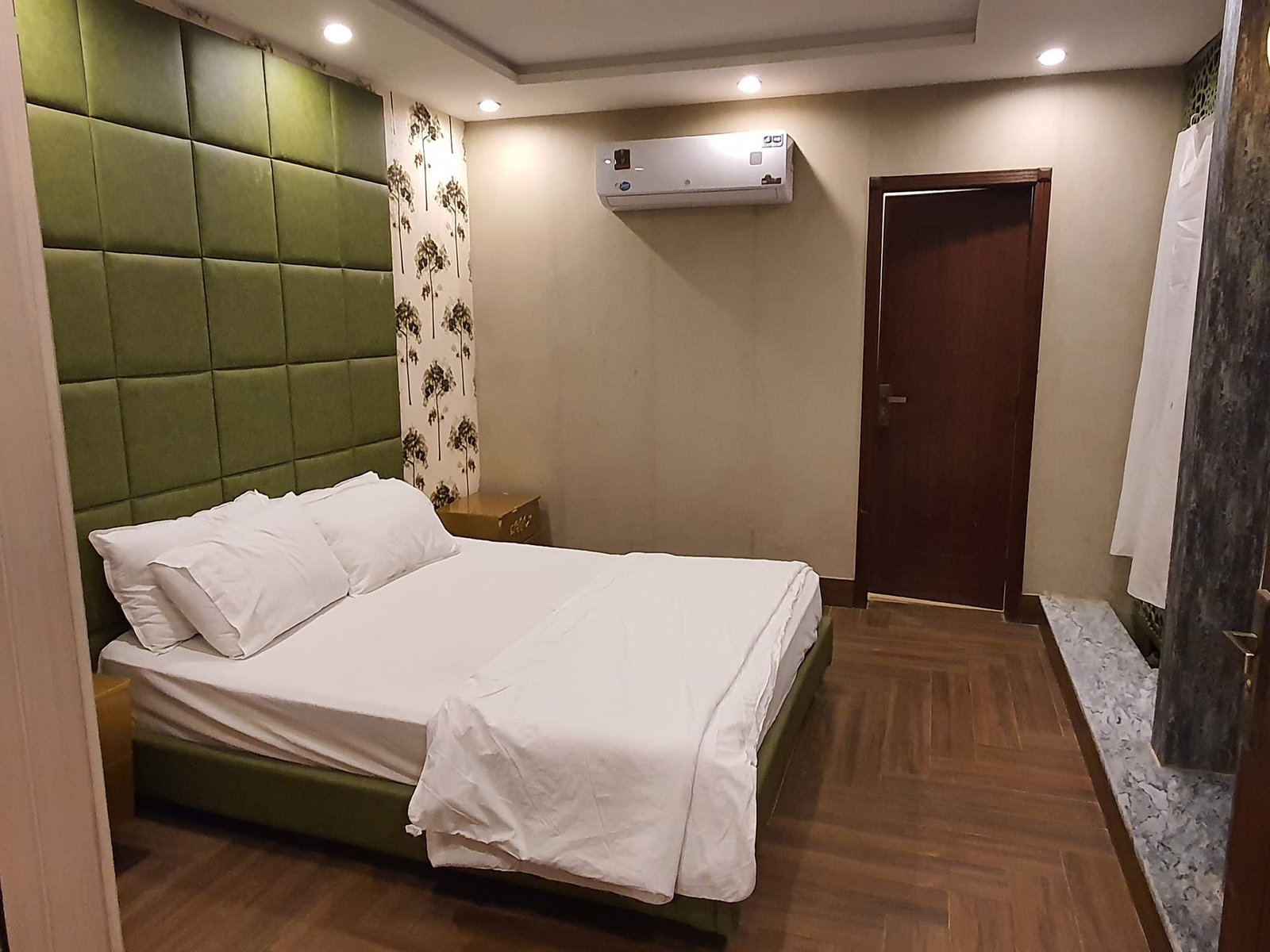 1/2 Bed Furnished Apartment Available For Rent Sector E Bahria Town Lahore