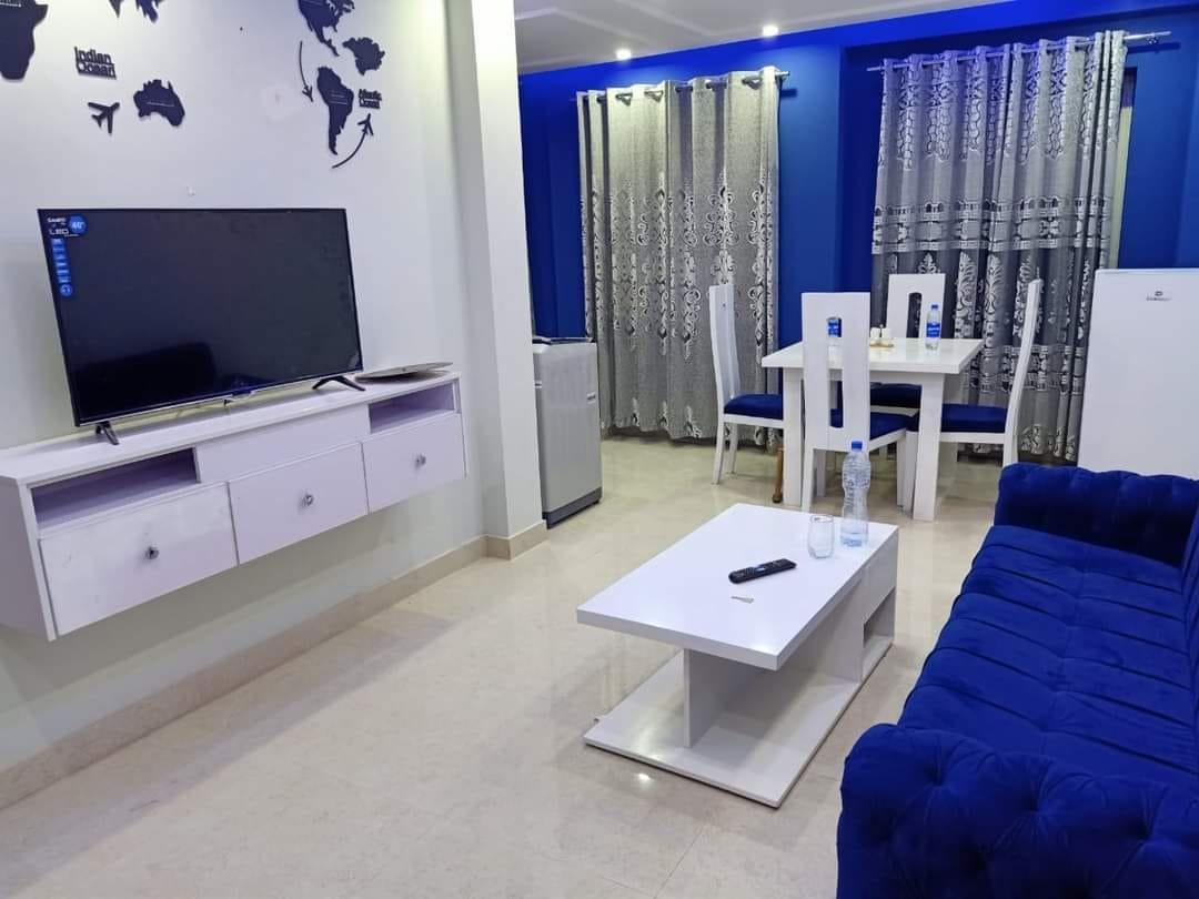 1Bed Beautiful Fully Furnished Apartment Available For Rent in Sector E Commercial Bahria town Lahore