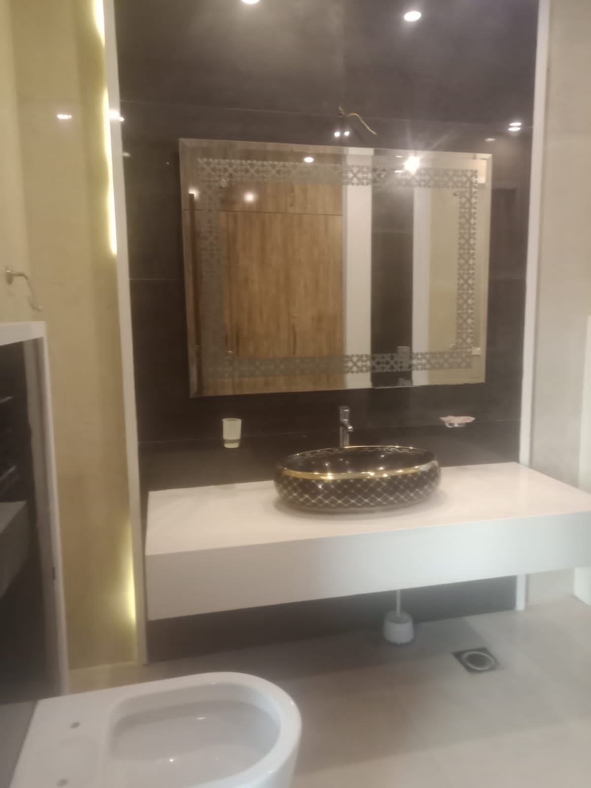 1 Kanal Beautiful Upper Portion For RENT in Jasmine Block Bahria Town Lahore