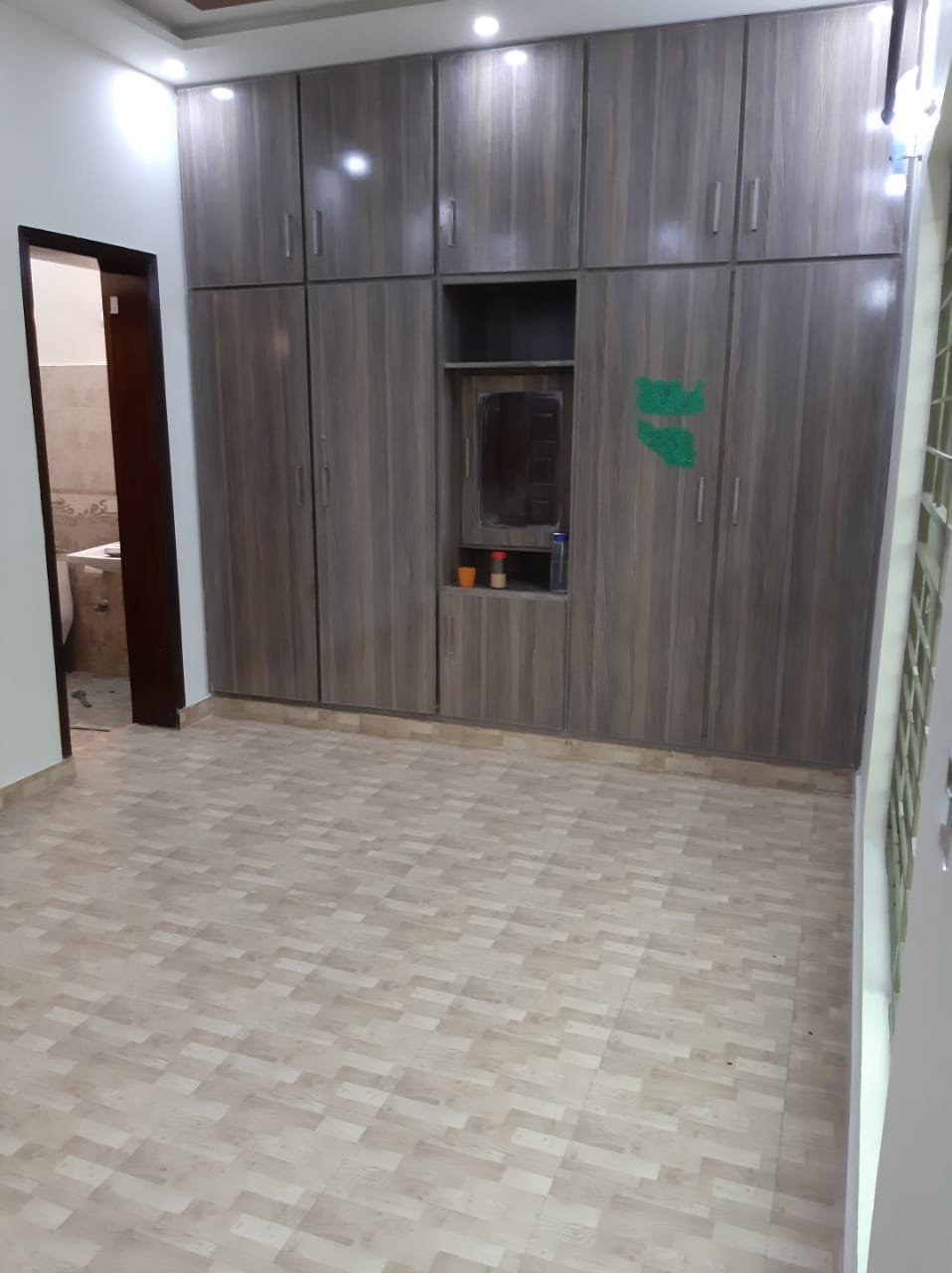 5 Marla Beautiful V. VIP House For RENT in Bahria Town Lahore