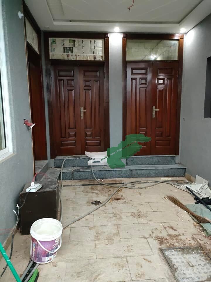 5 Marla brand new house available for sale in Park View city Lahore Opposite DHA eme