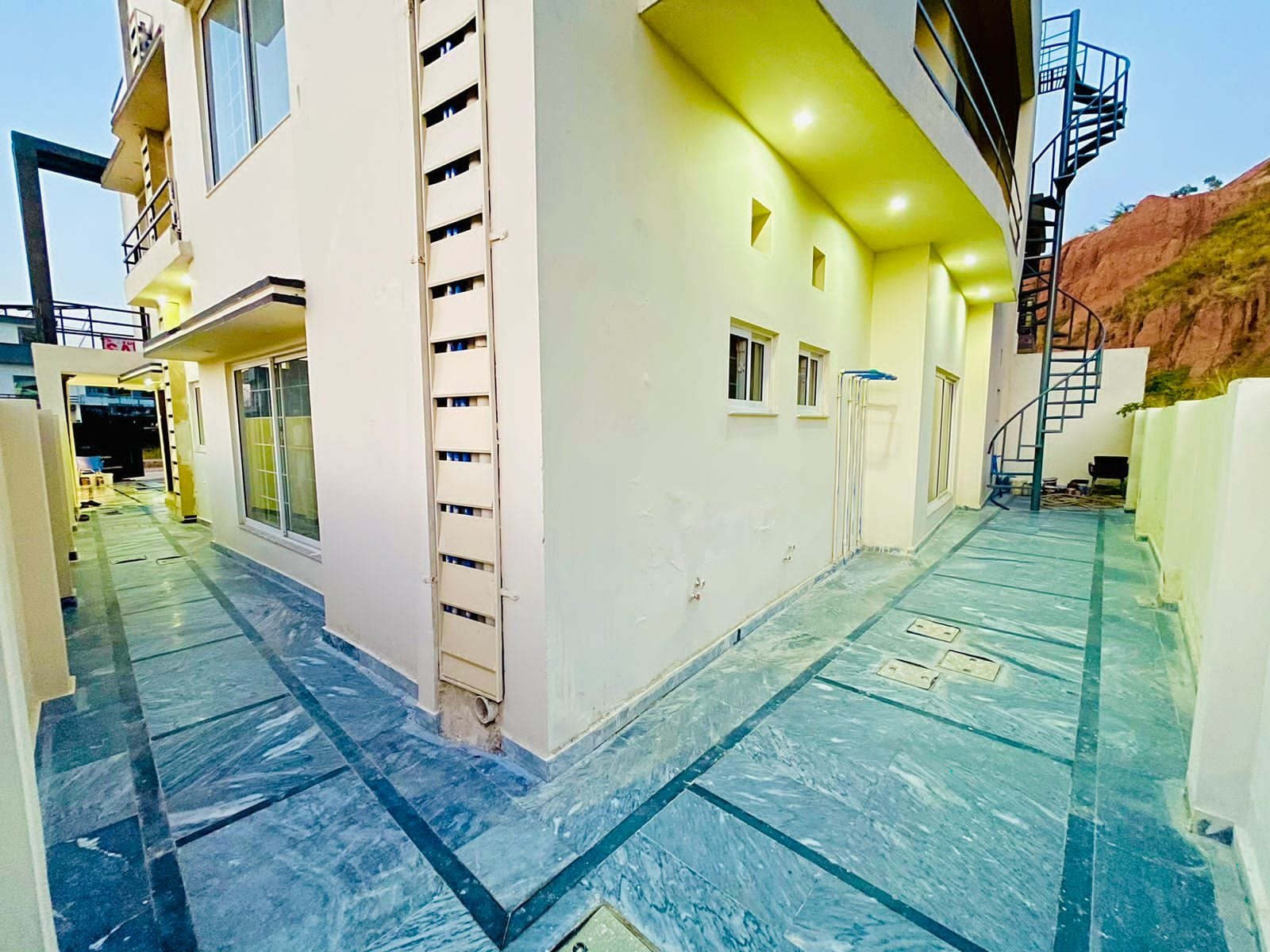 15 Marla House For Sale in Bahria Town Phase 8 Rawalpindi