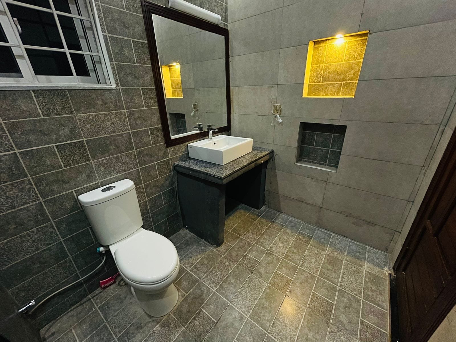 15 Marla House For Sale in Bahria Town Phase 8 Rawalpindi