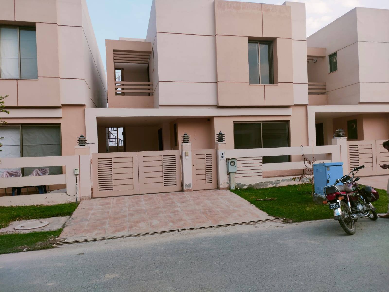 6 Marla villa available for sale and rent DHA Multan