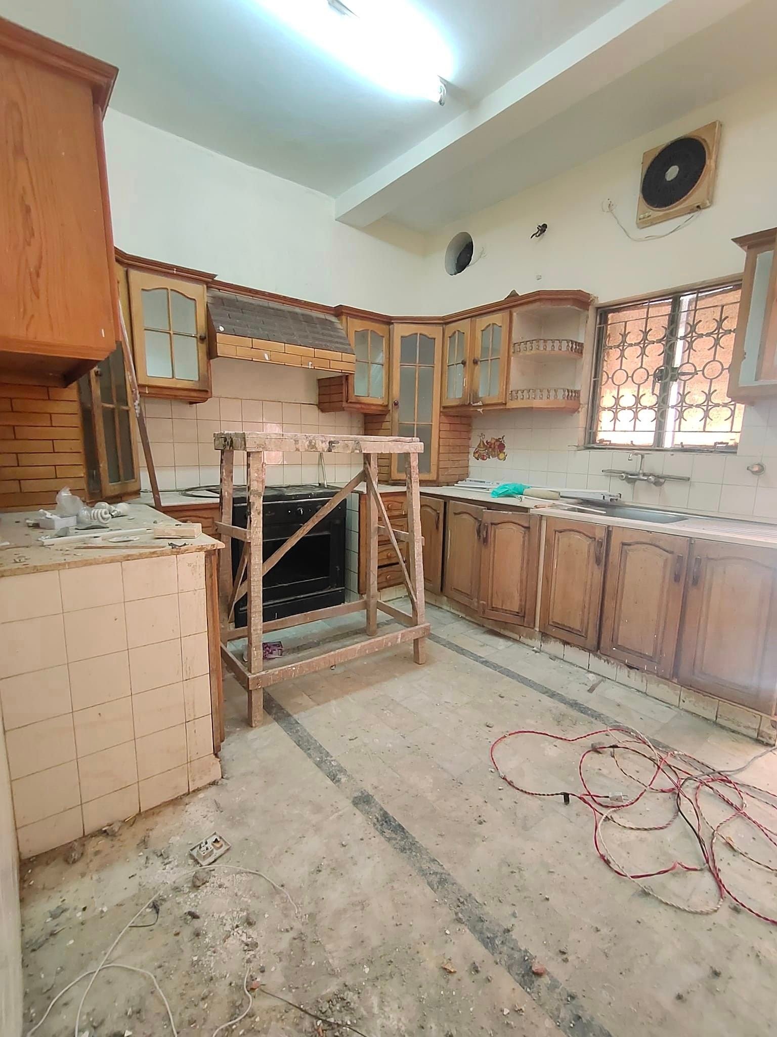 5 Marla Ground portion for rent in G-11 Islamabad
