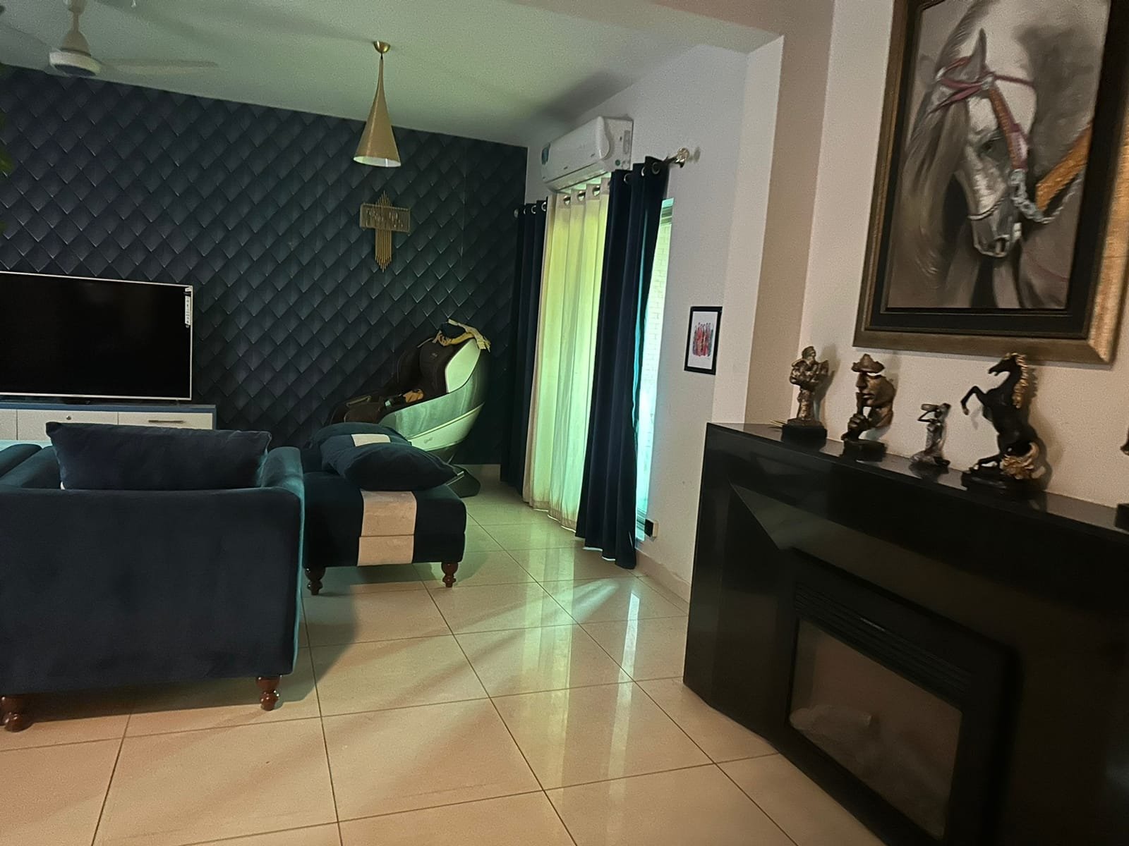 2 BED APPARTMENT  FOR SALE AT PRIME LOCATION IN LAHORE FAISAL TOWN LAHORE