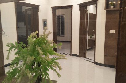 10 Marla house for sale in  Lahore