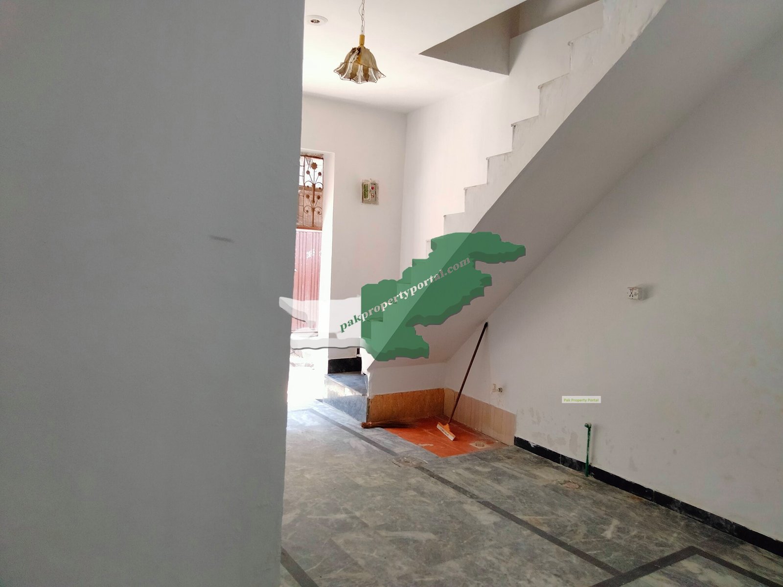 4.2 Marla House Available for sale in Chungi Amar Sidhu, Shanghai Road, Bandian Wala Pull, opposite Punjab society, Pak