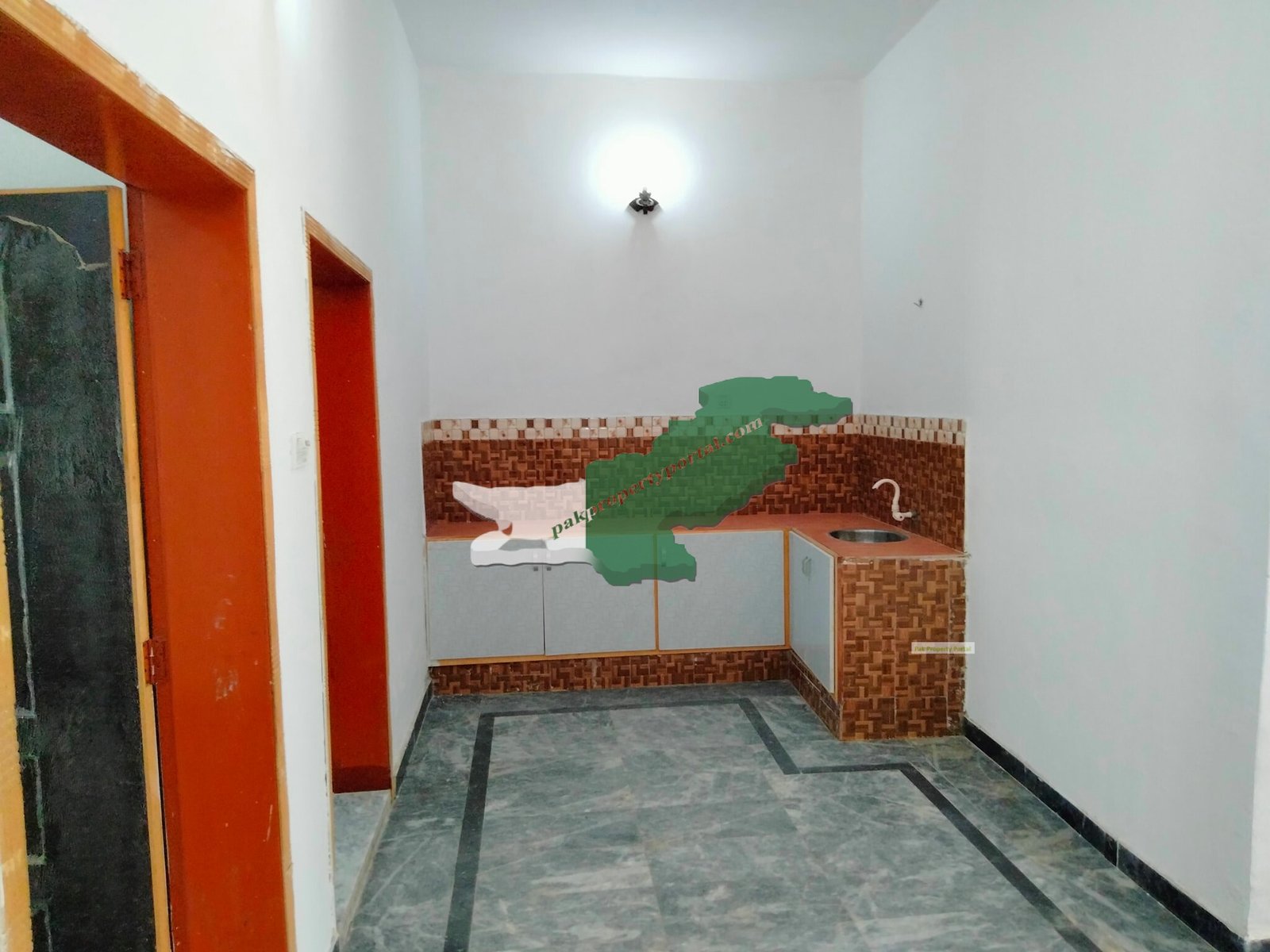 4.2 Marla House Available for sale in Chungi Amar Sidhu, Shanghai Road, Bandian Wala Pull, opposite Punjab society, Pak