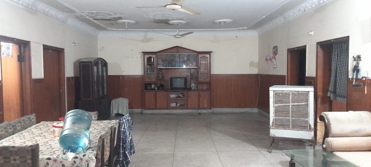 18 Marla Triple story House for sale at college block Iqbal Town Lahore