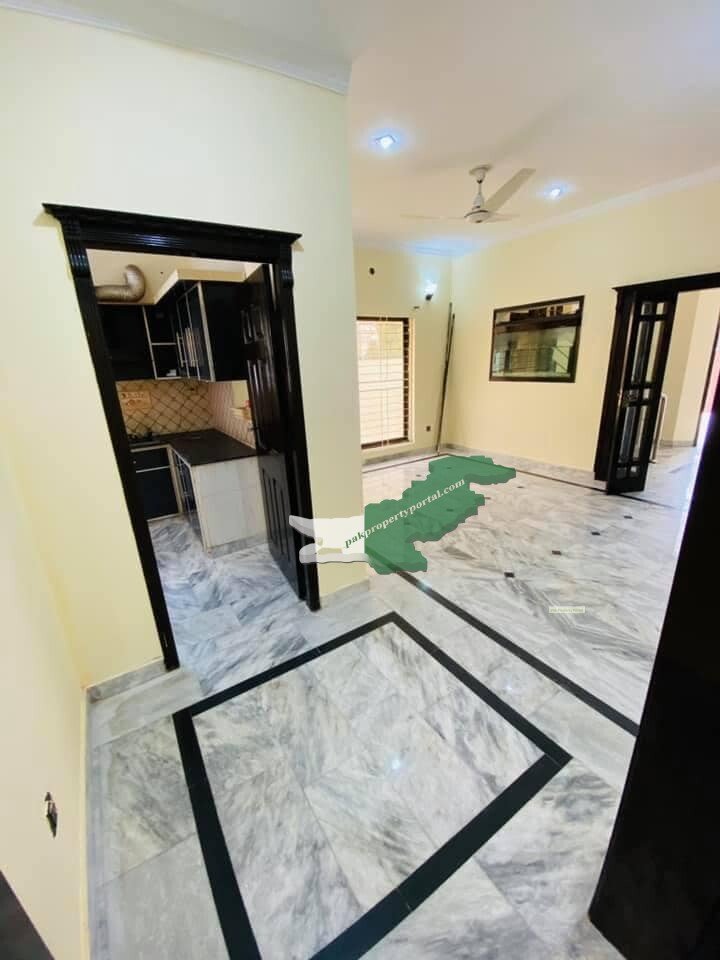 10Marla slightly Used House For Sale in Bahria Town Lahore