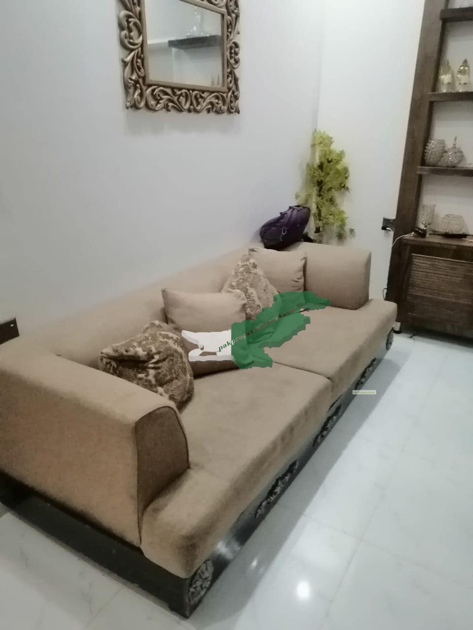 10 Marla beautiful Used House For Sale in Park view city in Lahore
