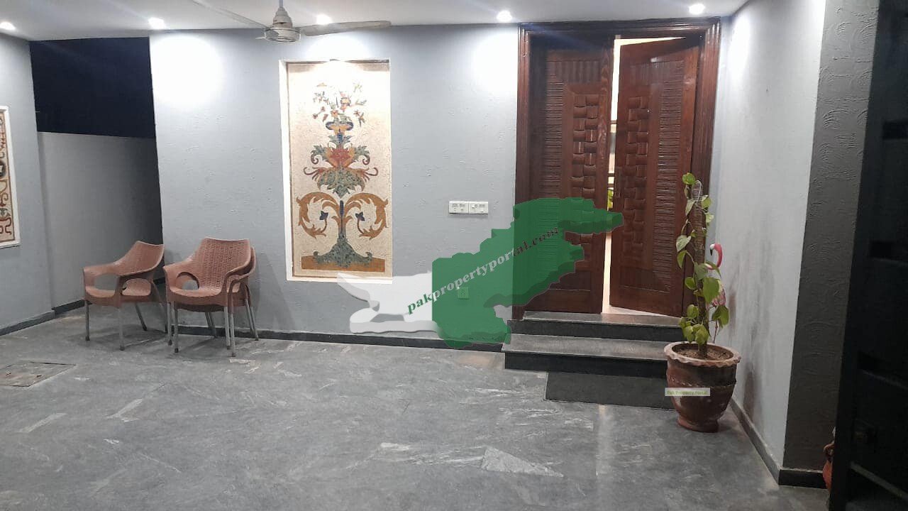 10 Marla  House Fo Sale  Bahria Town Lahore