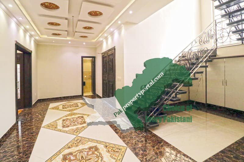 2 Kanal 1 marla owner built house for own usage in Valencia Town Lahore