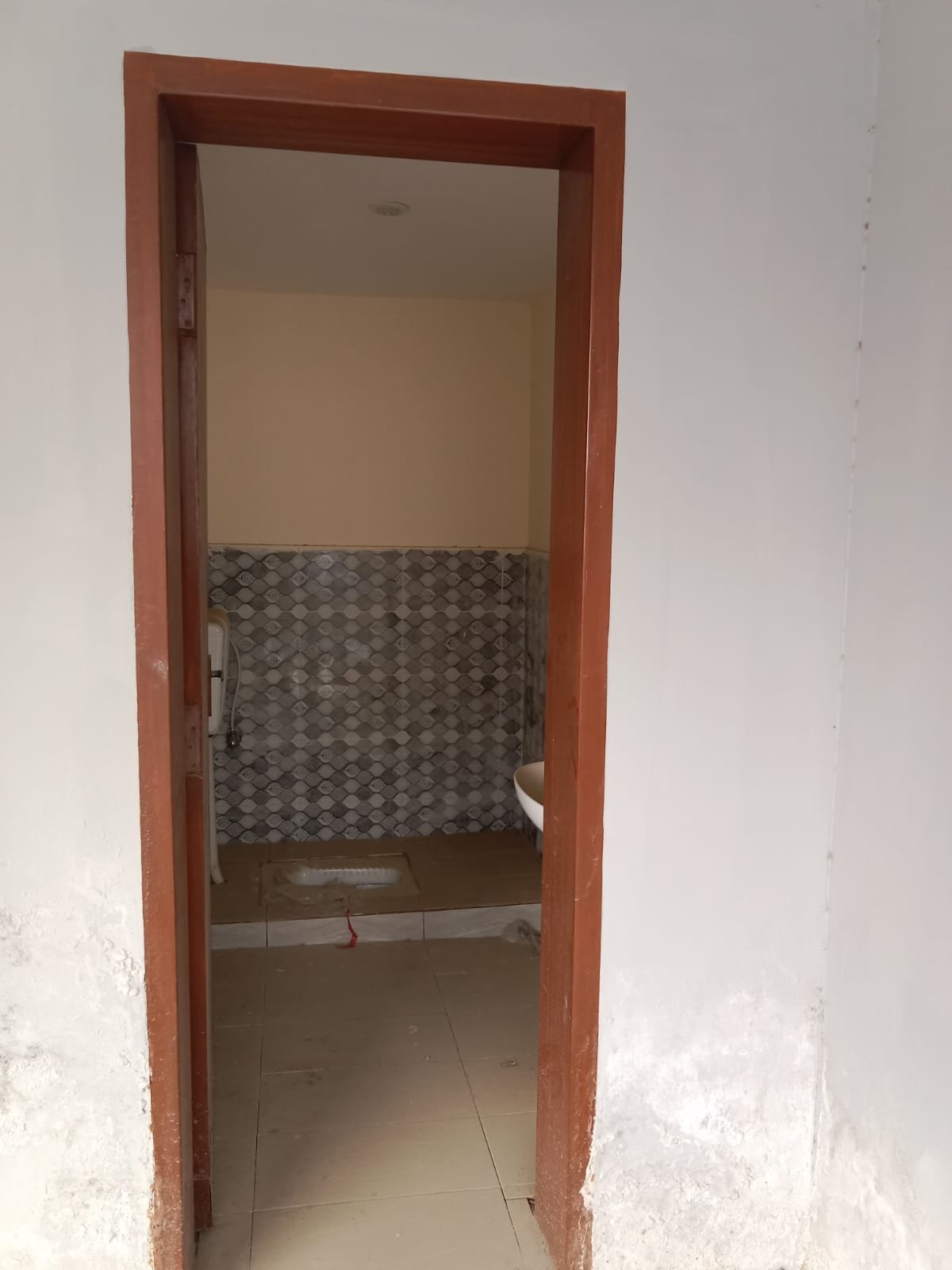 8-marla house available for Rent in Dream Gardens Lahore