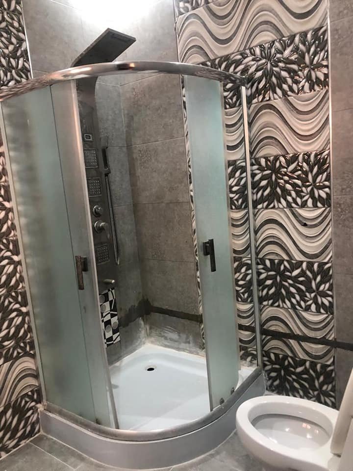 10 Marla upper portion available for rent Bahria Town Lahore